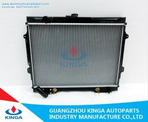 RADIATEUR DE PIÈCES AUTO POUR MITSUBISHI PAJERO V3 92 - 96 AT